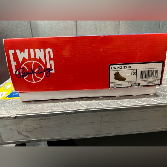 Ewing 33 "Sunflower" EUC - Picture 2 of 6